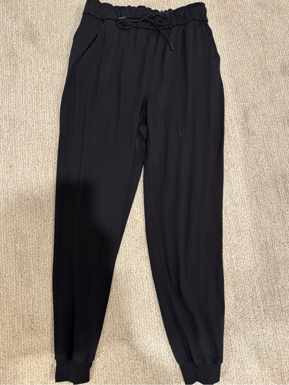 Women’s lululemon athletica Black Drawstring Jogger Pants - Size US 8